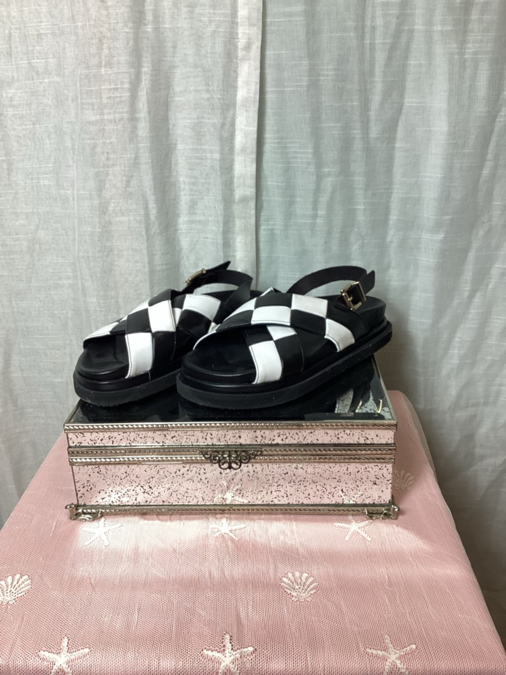 Alohas Marshmallow Scacchi Leather Sandals; Size: 9